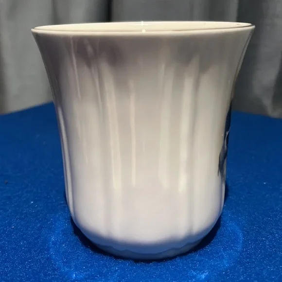 Poodle Mug Duchess Bone China, Made in England - Picture 7 of 10